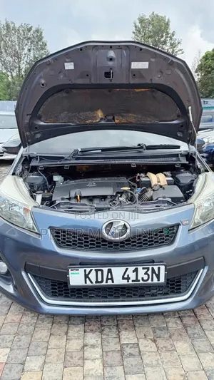 Toyota Vitz 2012 Black
