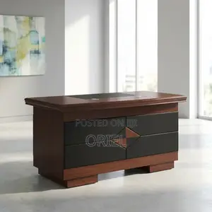 Modern Office Desk : 1.4m Corporate Office Staff Desk