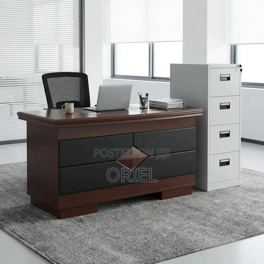 Modern Office Desk : 1.4m Corporate Office Staff Desk