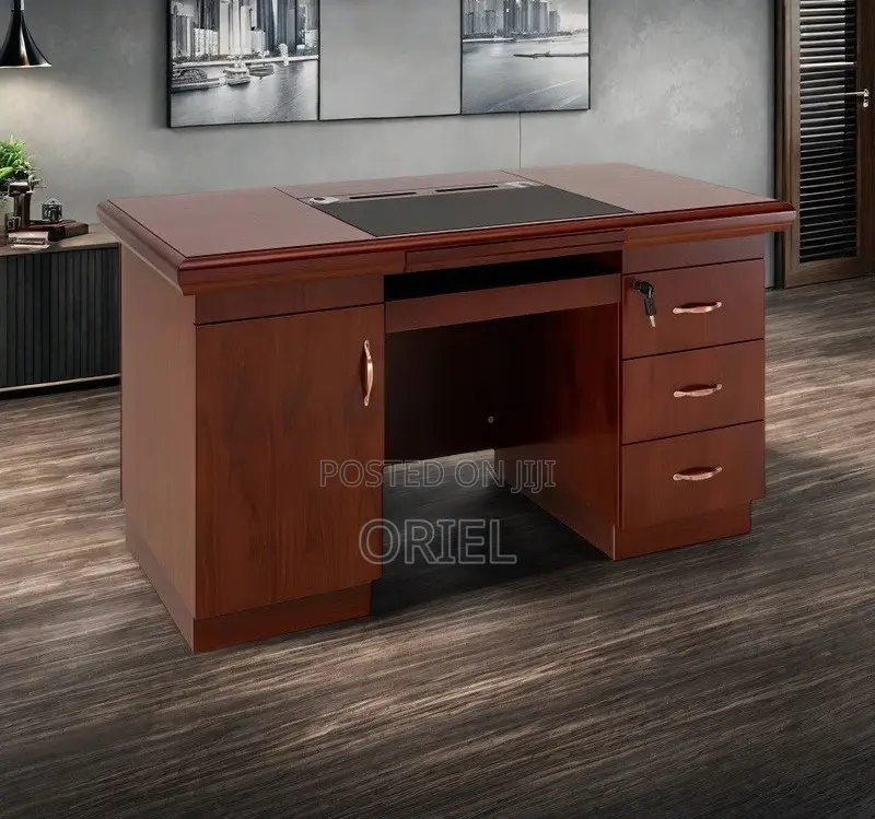 Modern Office Desk : 1.4m Corporate Office Staff Desk