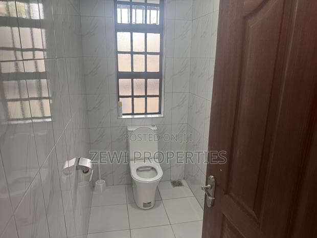 4bdrm Bungalow in Kibiku for sale - thumbnail 12