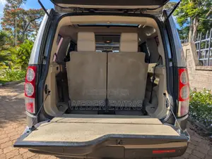 Land Rover Discovery 2010 Silver