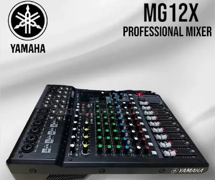 12 Channels Original Yamaha Plain Professional Mixer Mg12xu