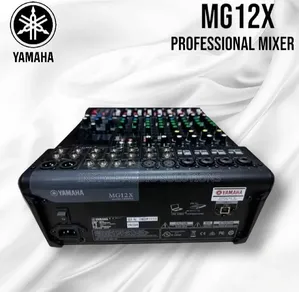 12 Channels Original Yamaha Plain Professional Mixer Mg12xu