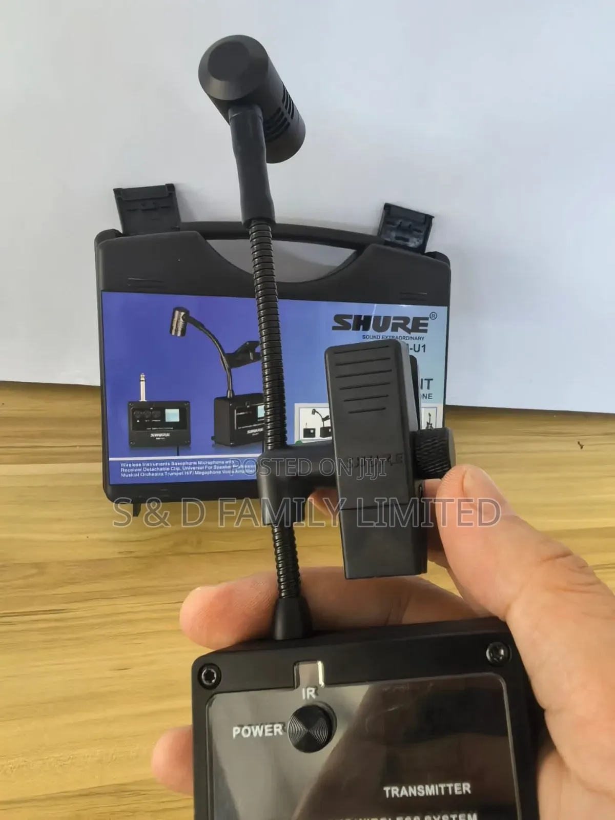 Shure Sm-U1 Saxophone Wireless Microphone