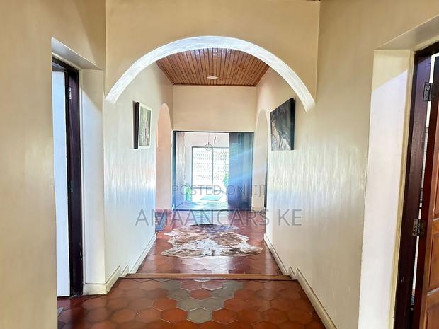 5bdrm Maisonette in Section 58 for sale - thumbnail 8