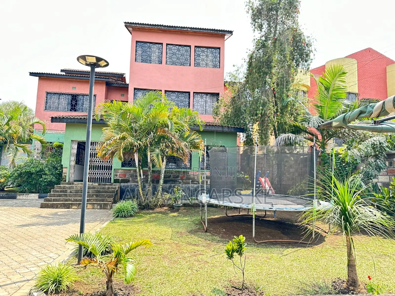 5bdrm Maisonette in Section 58 for sale