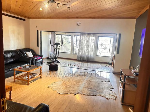 5bdrm Maisonette in Section 58 for sale - thumbnail 15