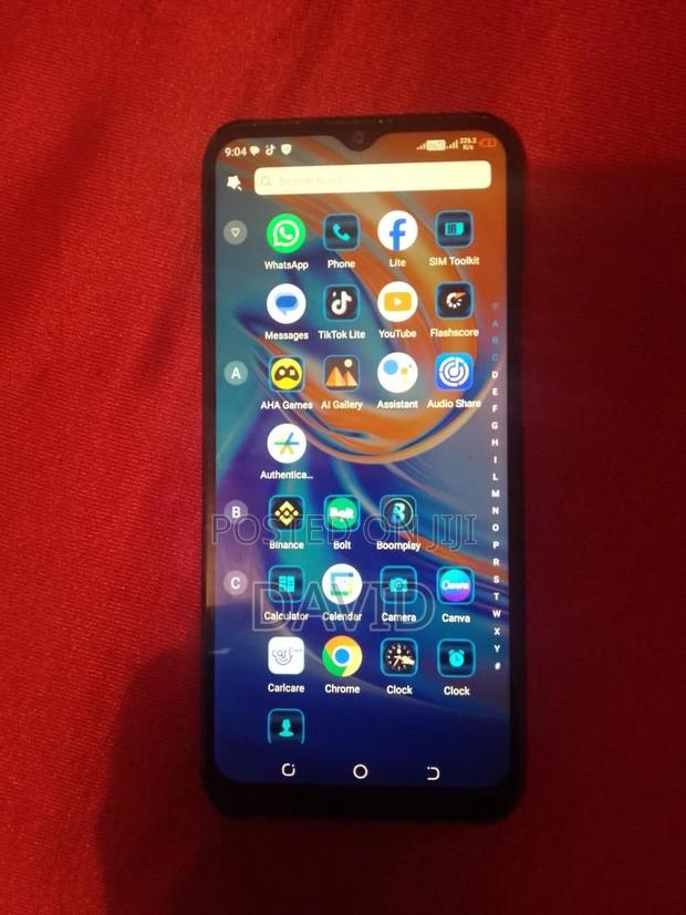 Tecno Spark 8 64 GB Black