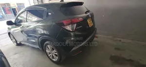 Honda Vezel 1.5 Hybrid 2WD 2017 Green