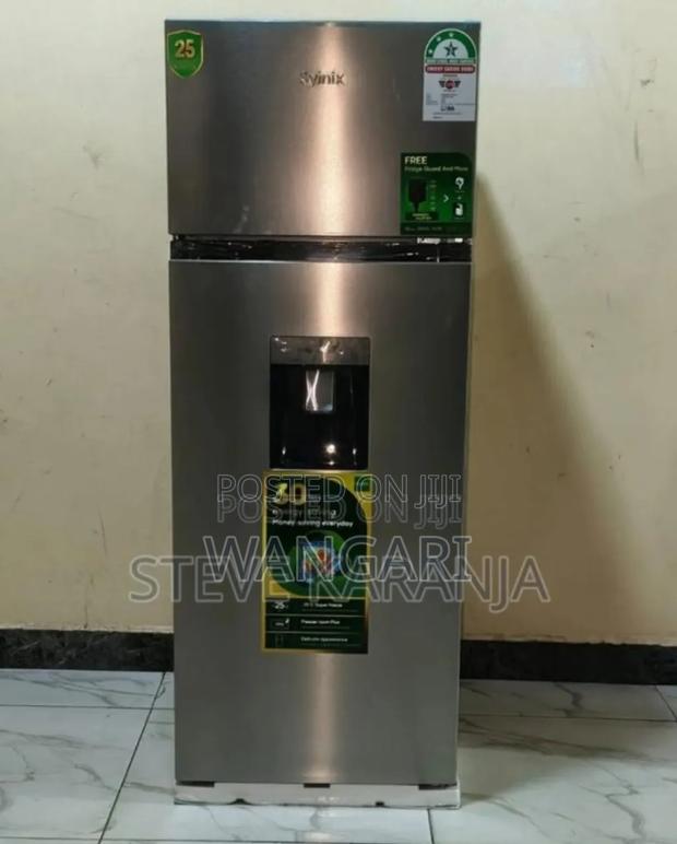 Colour Silver Syinix 210l Fridge