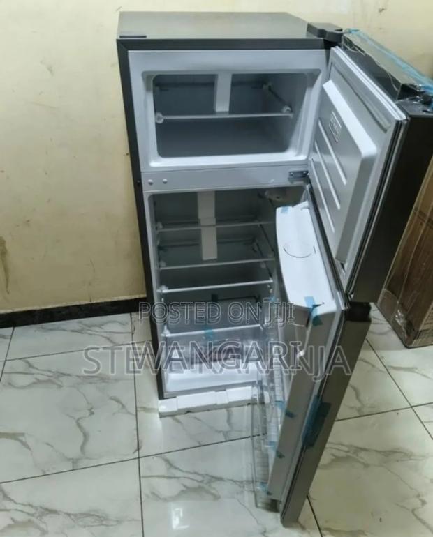 Two Doors Double Doored Syinix 210l Fridge