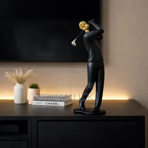 Handmade Golfing Resin Figurine - Pl