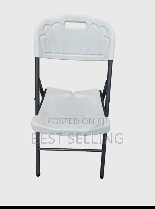 Premium and Quality White Folderable Chairs