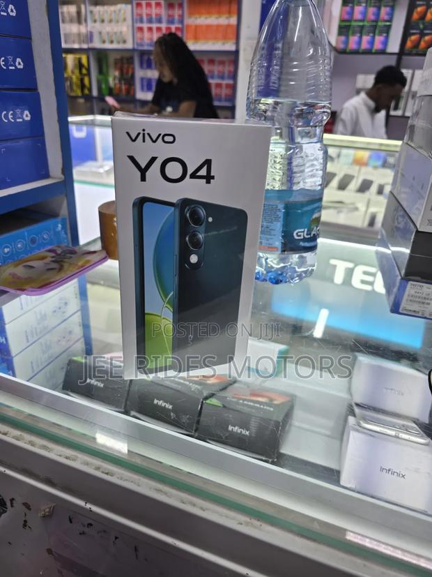 New Vivo Y04 64 GB Gold