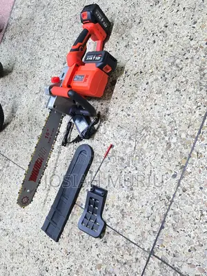 16" Double Battery Cordless Chainsaw