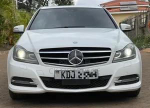 Mercedes-Benz C180 2014 White