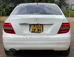 Mercedes-Benz C180 2014 White
