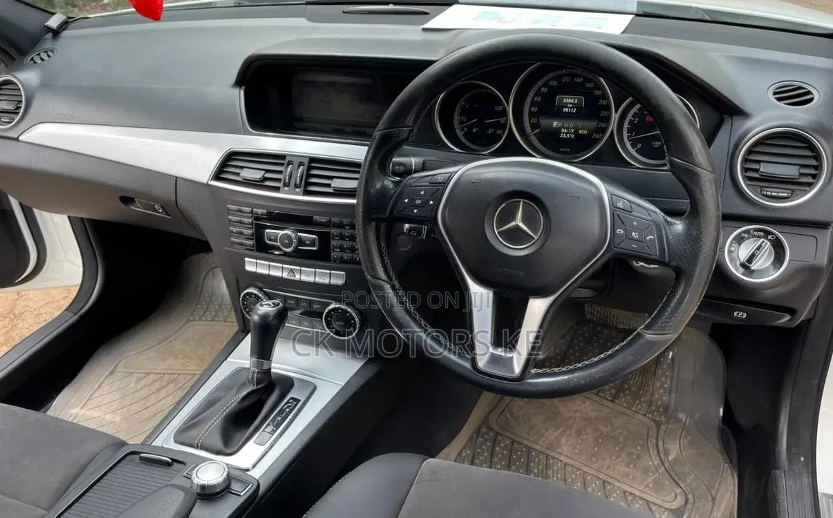 Mercedes-Benz C180 2014 White