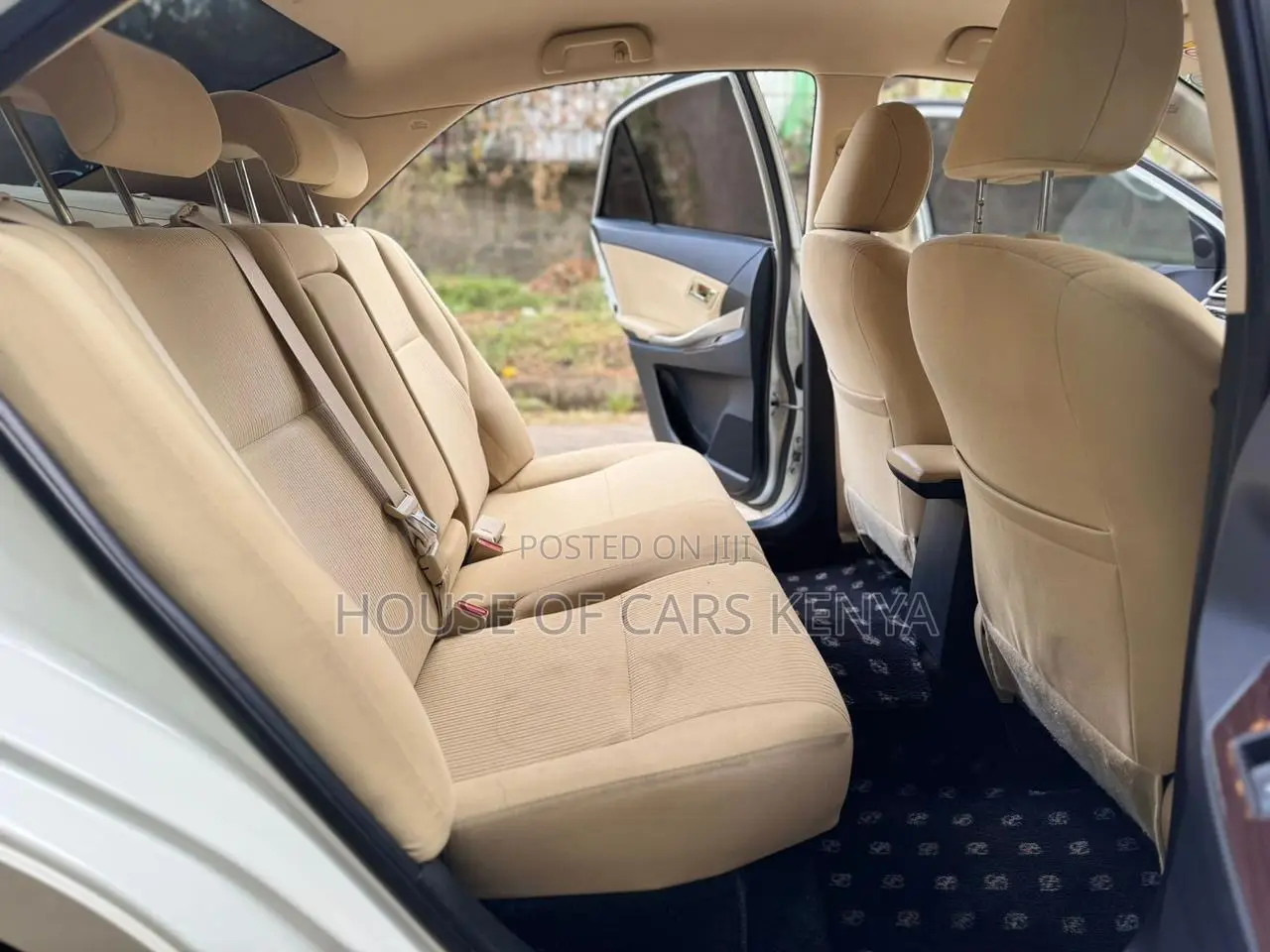 Toyota Premio 1.8 FWD 2018 White