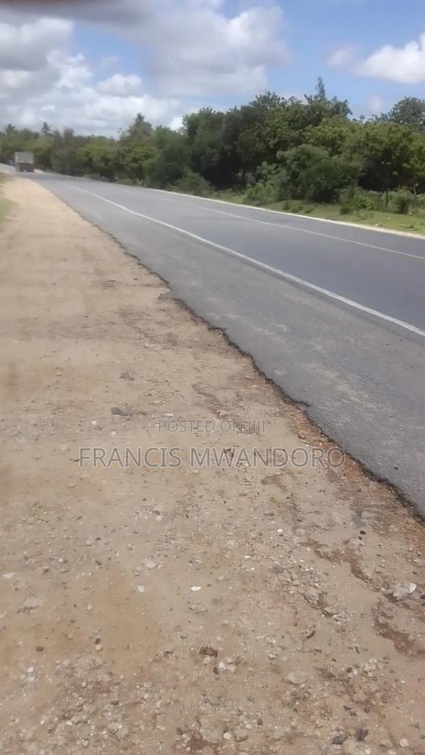 11 Acres at Tezo Touching Msa, MLD Highway. - thumbnail 6
