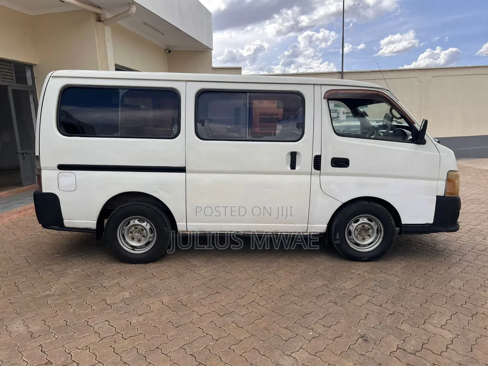 Nissan Caravan (Urvan) 2008 White