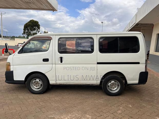 Nissan Caravan (Urvan) 2008 White - thumbnail 13