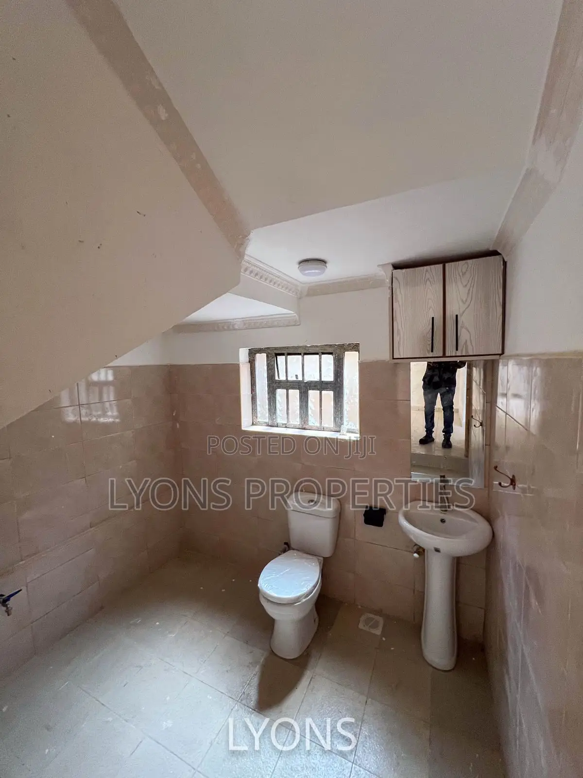 4bdrm Apartment in Rimpa for rent