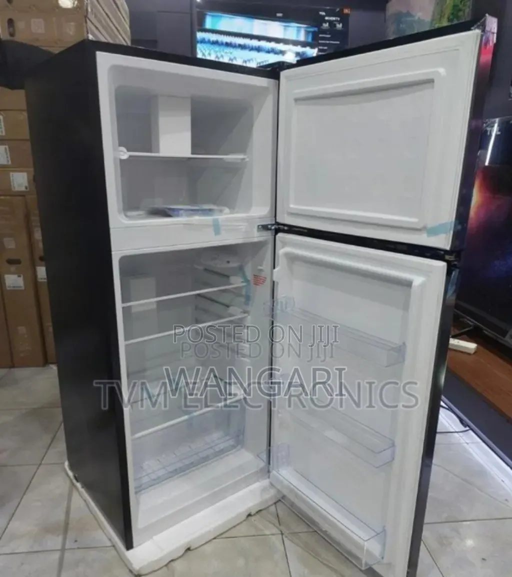With Two Doors Von 175l Fridge