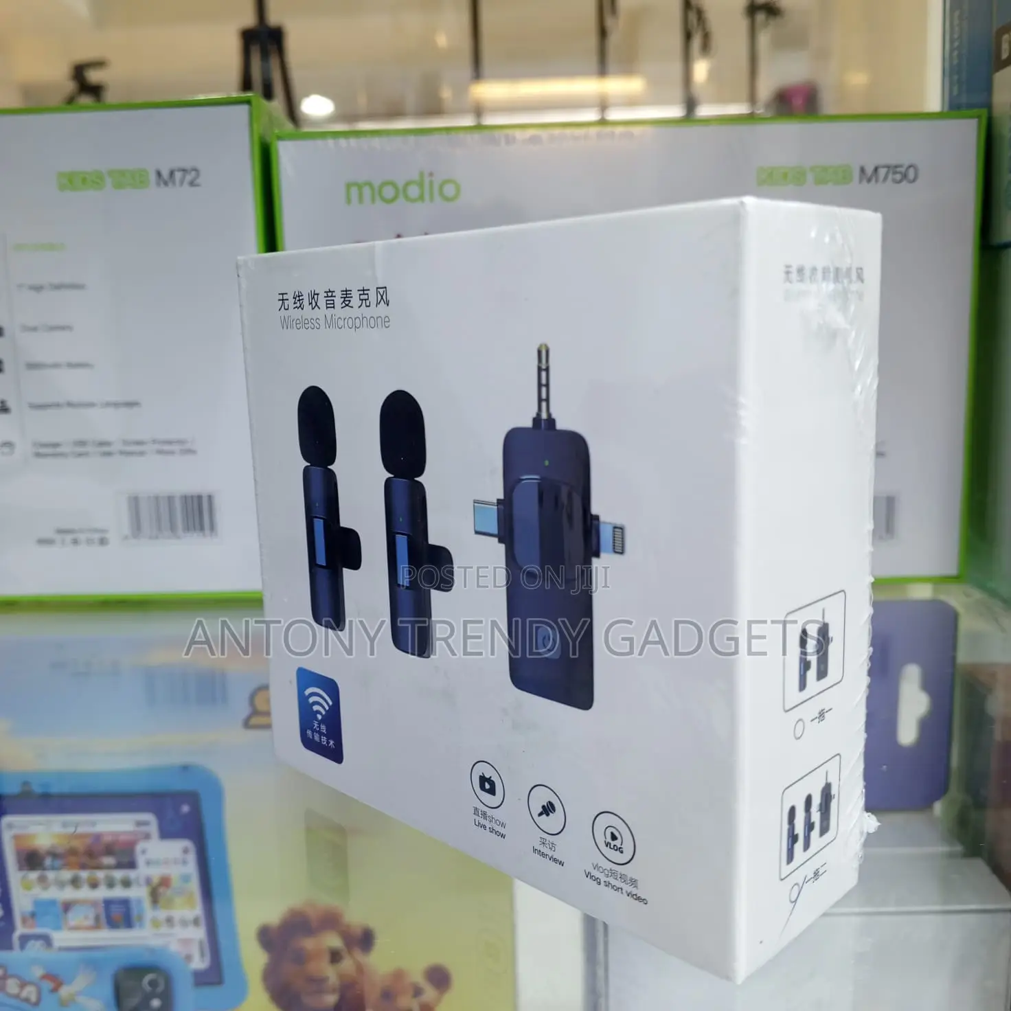 Wireless Lavalier Microphone 3-in-1 Vlog Streaming Mic