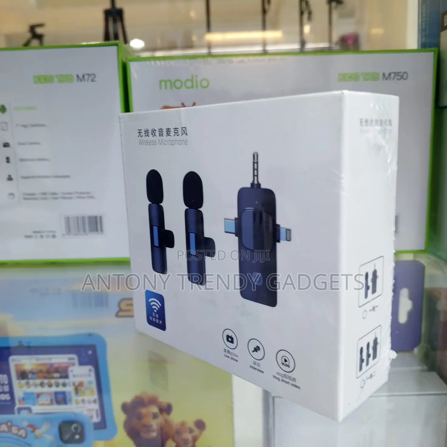 Wireless Lavalier Microphone 3-in-1 Vlog Streaming Mic