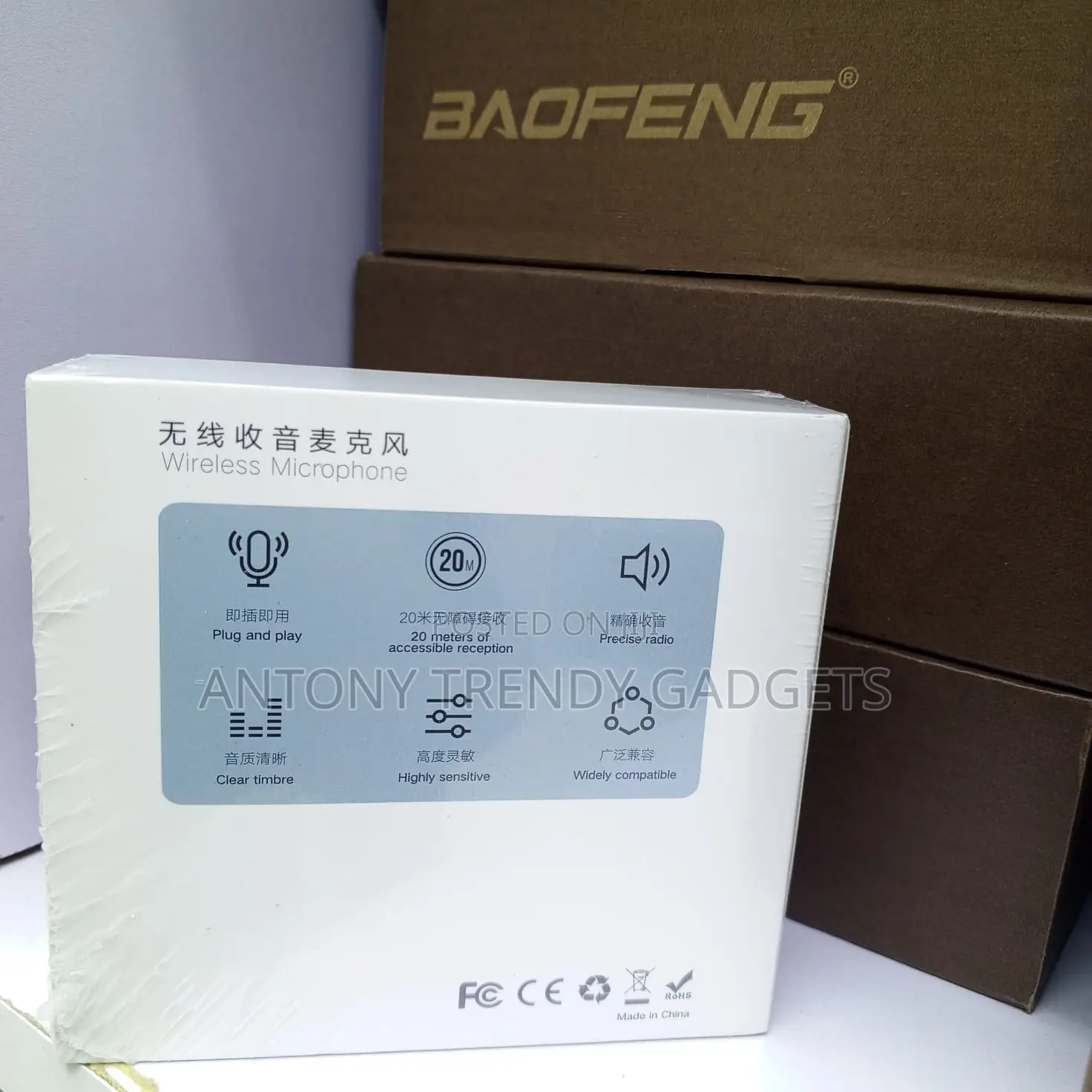 Plug Play Wireless Microphone for Live Streaming Interview