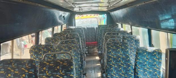 Isuzu NQR 2023 White - thumbnail 4