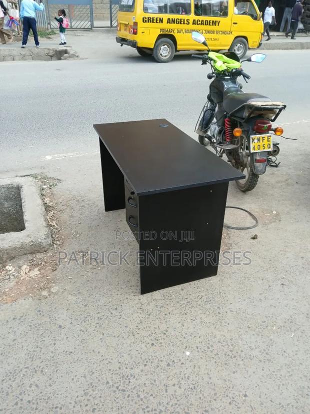 Modern Office/ Study Desk 1200mm Black - thumbnail 2