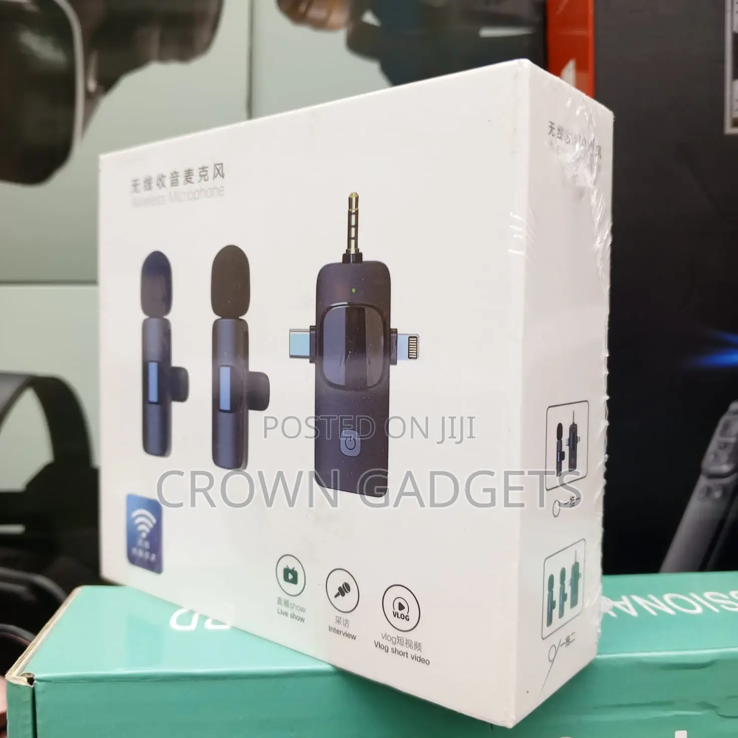 3-in-1 Dual Wireless Lavalier Microphone, Lapel Mic 50m