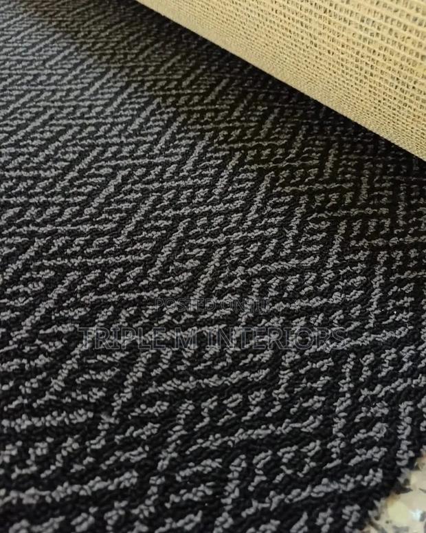 Luxury Pattern Design Carpet for Classy Interiors