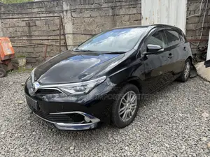 Toyota Auris 2016 Black