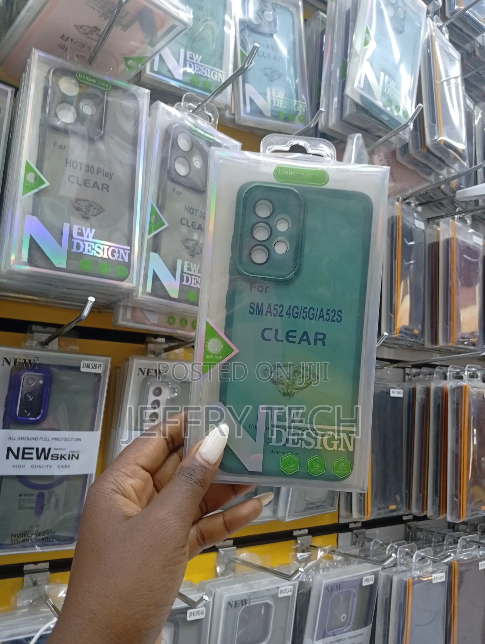 Clear Protective Phone Case for the Samsung Galaxy A52