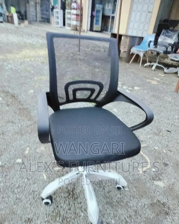 Mesh With Wheels Office Chairs.