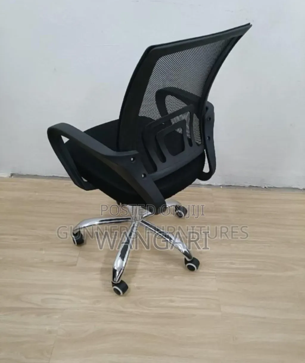 Payment on Delivered Office Chairs. No Head Rest