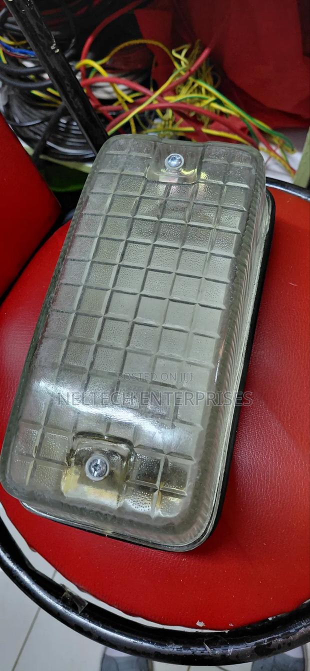 Bulkhead Glass - thumbnail 2