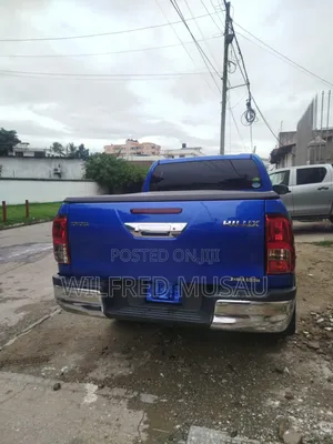Toyota Hilux 2018 Blue