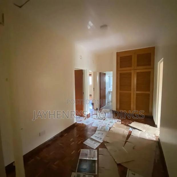 4bdrm Bungalow in Runda for rent - thumbnail 14