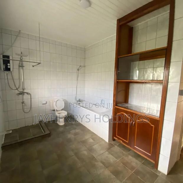 4bdrm Bungalow in Runda for rent - thumbnail 16