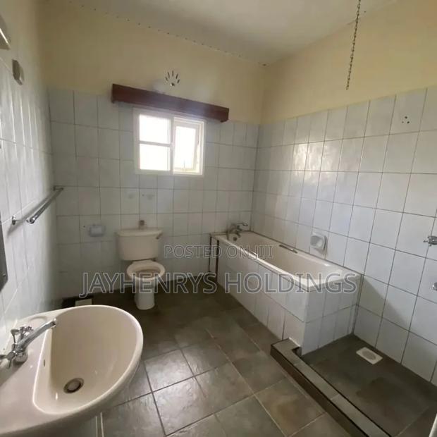 4bdrm Bungalow in Runda for rent - thumbnail 17