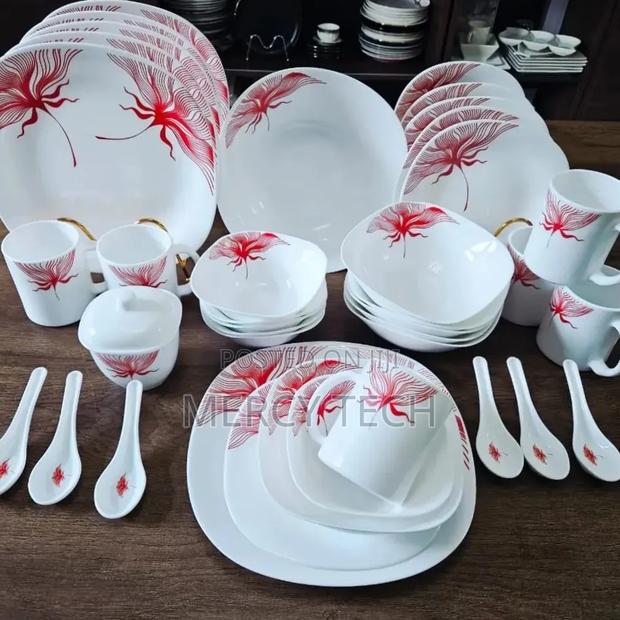 Complete Dinnerware Dinner Set - main view