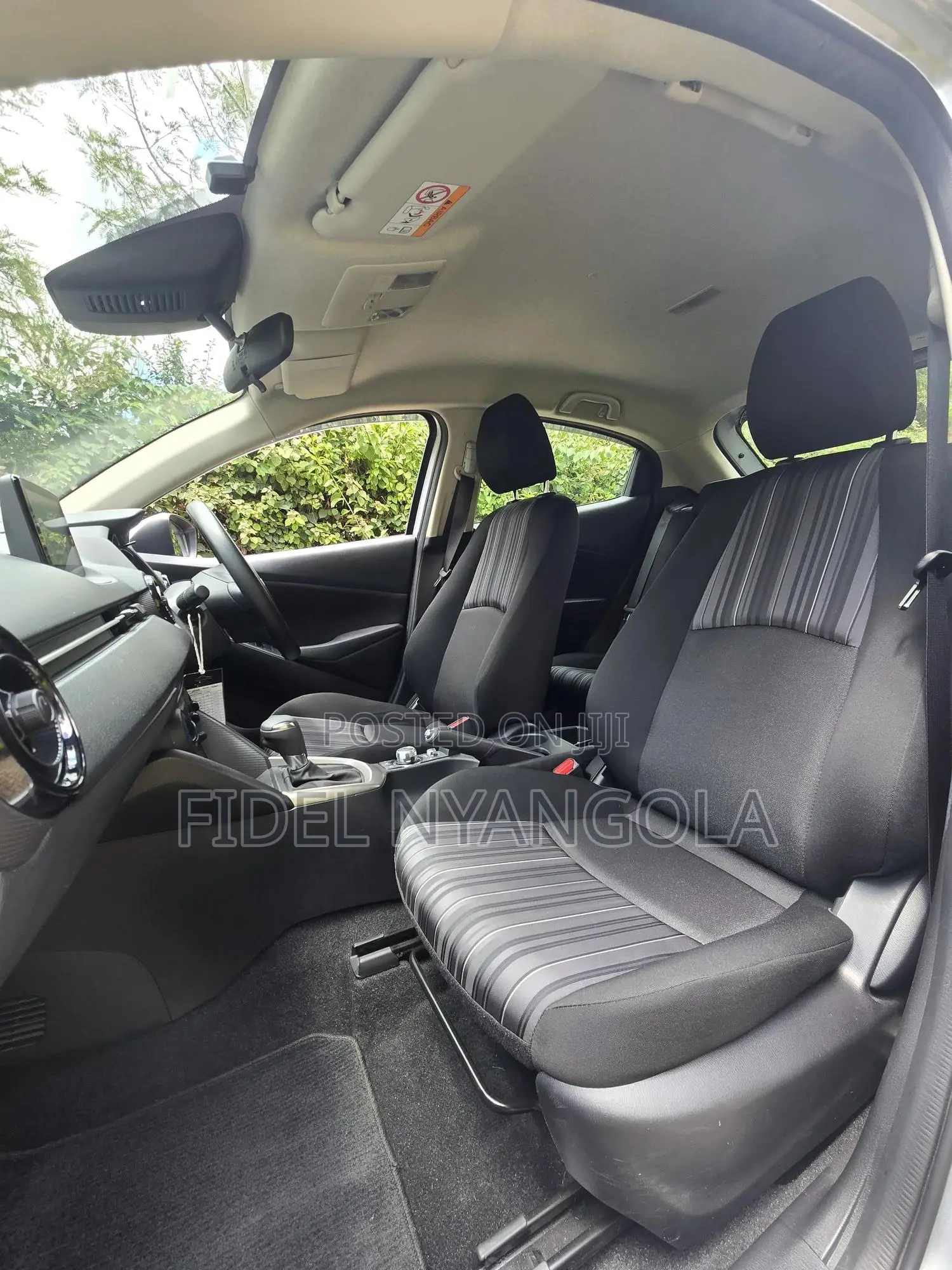 Mazda 2 2020 Silver