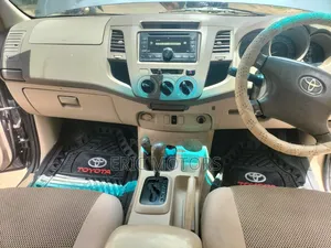 Toyota Hilux 2008 Blue