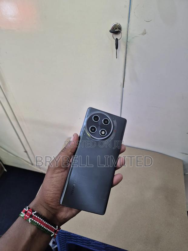 Tecno Camon 30S 256 GB Gray - thumbnail 10