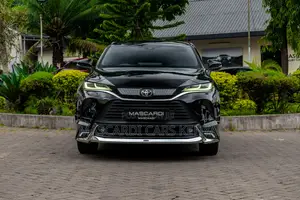 Toyota Harrier 2.0 4WD 2020 Black